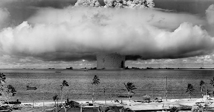 Baker.jpg - The most famous Baker picture. The Wilson cloud has lifted revealing the fully formed spray column. The black area on the right of the column marks the position of the battleship Arkansas.