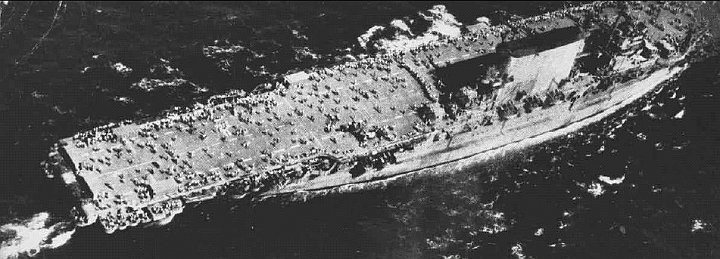 CV-3_MagicCarpet12-45.jpg - USS Saratoga during a "Magic Carpet" voyage in 1945