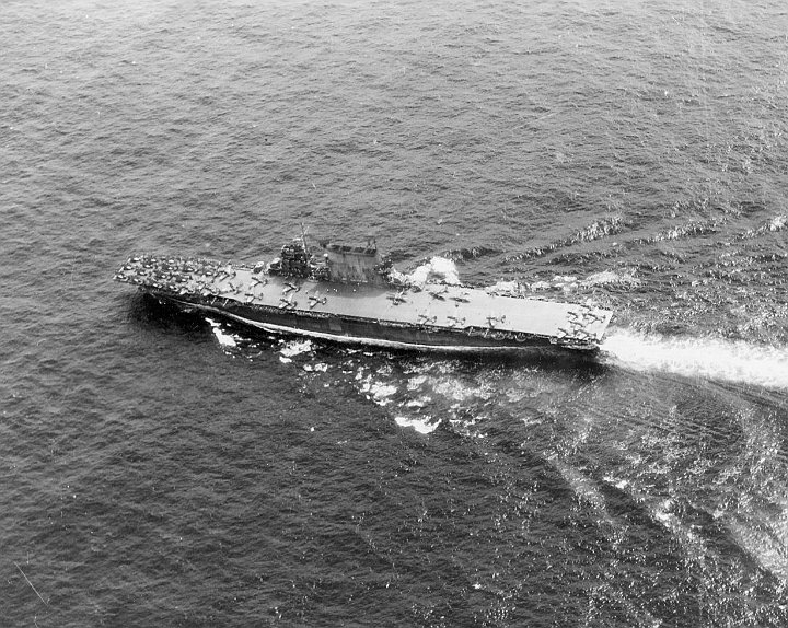 USS_Saratoga_CV-3_Feb_1944.jpg - USS Saratoga underway, 8 February 1944.