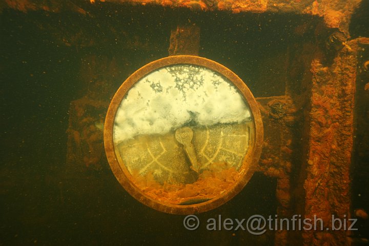 Fujikawa_Maru-088.JPG - Engine room telegraph