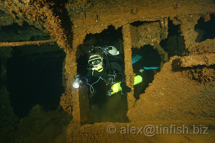 Fujikawa_Maru-120.JPG - Popping out of the engine room