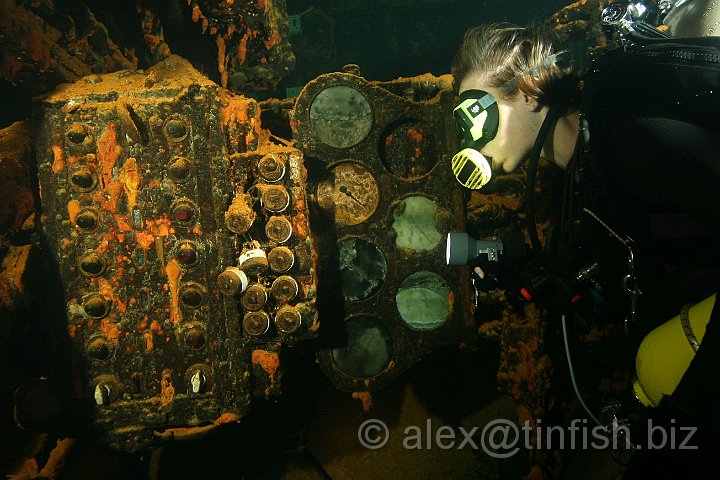 Heian_Maru-080.JPG - Engine Room Controls