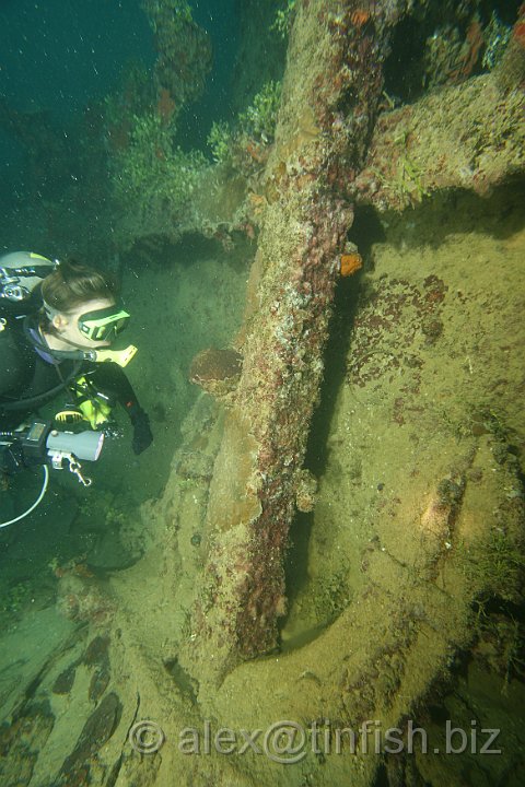 Kensho_Maru-077.JPG - A huge spare anchor