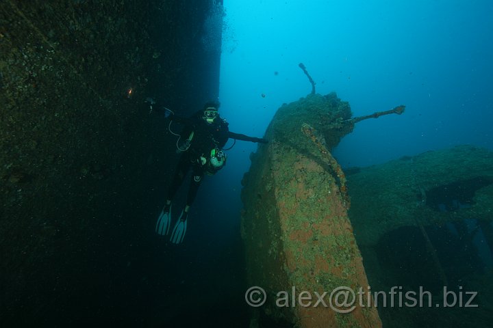 SMS_Cormoran-008.JPG - Tokai Maru (Left) & SMS Cormoran (Right)