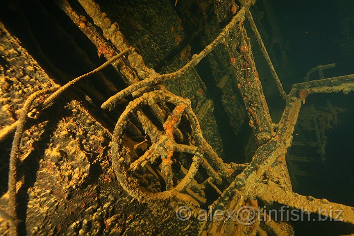 Tokai_Maru-089.JPG - Tokai Maru - Engine Room