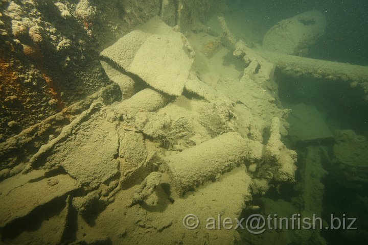 HMS_Exeter-021.JPG - Below decks of the bridge