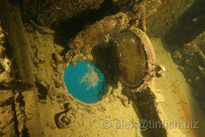 Helmet_Wreck-021.JPG - Helmet Wreck - porthole in forecastle