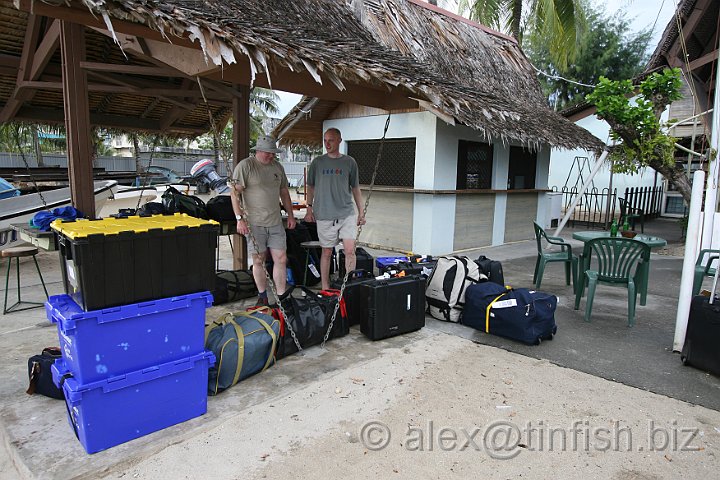 Guadalcanal_Travel-44.JPG - Travelling light!