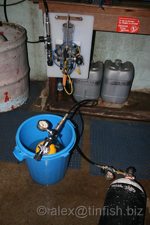 Tulagi-38.JPG - Booster pump fills a diluent bottle