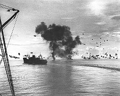 Japanes_air_attack_on_shipping_off_Guadalcanal_12_November_1942