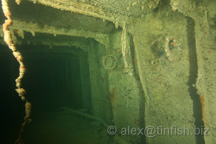 Ryuko_Maru-002.JPG - Ryuko Maru - Inside