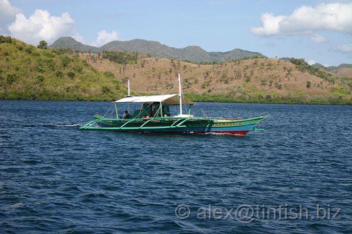 IMG_2111.JPG - Boat passing by