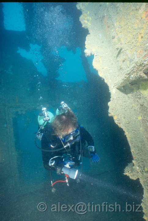 Scan506.jpg - Swiming through the bridge superstructure on the Ekkai Maru