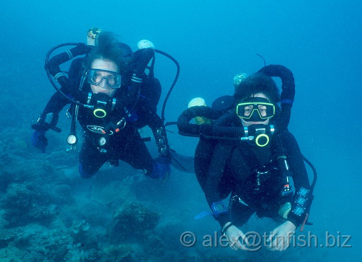 M&M.jpg - Maz & Marion try the KISS rebreather