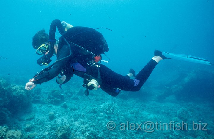 Scan437.jpg - Maz on the KISS Rebreather