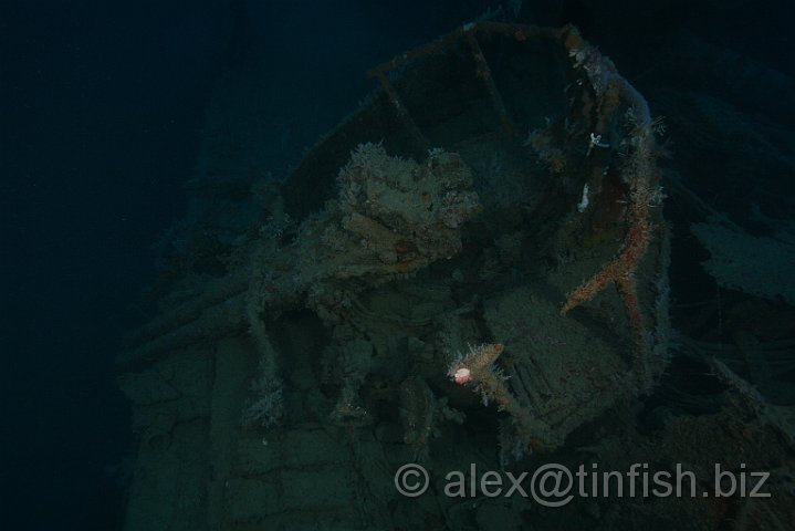 USS_Aaron_Ward-82.JPG - Port gun also collapsing